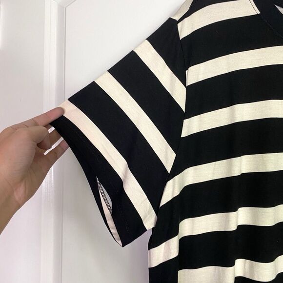 Torrid Black and Cream Striped Top - Picture 9 of 13